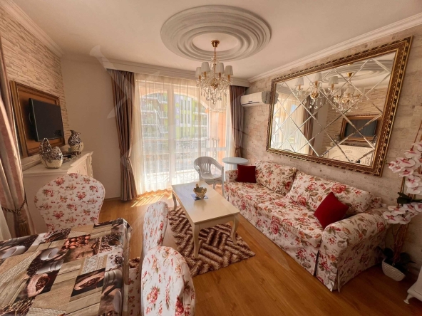 Тристаен апартамент в Свети Влас - 100 кв.м за 1750 €/кв.м - Снимка #1