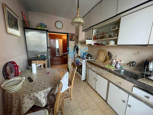 Двустаен апартамент в Шумен, Пазара - 70 кв.м за 1130 €/кв.м - Снимка #1