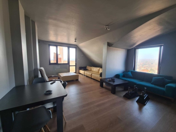 Двустаен апартамент в Хасково, Любен Каравелов - 99 кв.м за 910 €/кв.м - Снимка #1