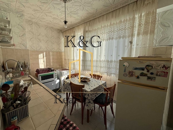 Двустаен апартамент в Разград, Орел - 64 кв.м за 1036 €/кв.м - Снимка #1