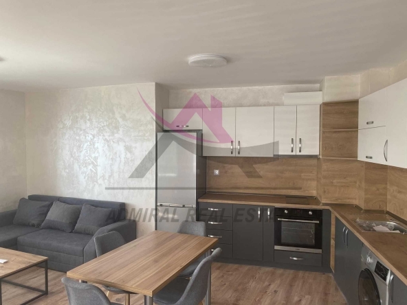 Дава се под наем Тристаен апартамент в Варна, Левски - 80 кв.м за 600 € - Снимка #1