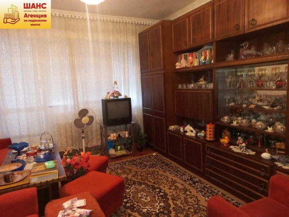 Тристаен апартамент в Плевен, Идеален център - 95 кв.м за 1148 €/кв.м - Снимка #1