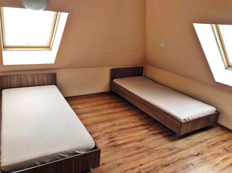 Дава се под наем  в Пловдив, Каменица 1 - 18 кв.м за 91.8 € - Снимка #1