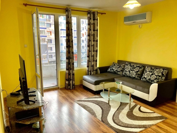 Дава се под наем Двустаен апартамент в Бургас, Славейков - 75 кв.м за 357 € - Снимка #1