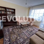 Дава се под наем Двустаен апартамент в Варна, Базар Левски - 70 кв.м за 375 € - Снимка #1