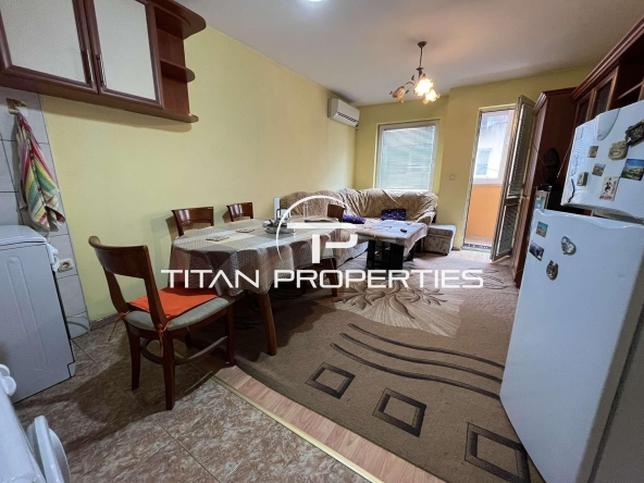 Дава се под наем Двустаен апартамент в Варна, Лятно кино Тракия - 60 кв.м за 375 € - Снимка #1