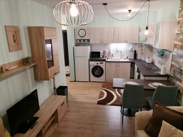 Дава се под наем Двустаен апартамент в Варна, Аспарухово - 42 кв.м за 425 € - Снимка #1