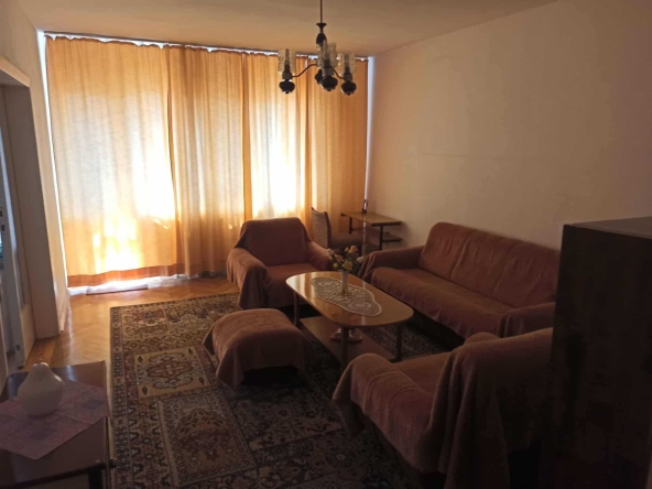 Четиристаен апартамент в Добрич, Център - 105 кв.м за 510 €/кв.м - Снимка #1