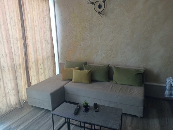 Дава се под наем Двустаен апартамент в Бургас, Сарафово - 50 кв.м за 350 € - Снимка #1