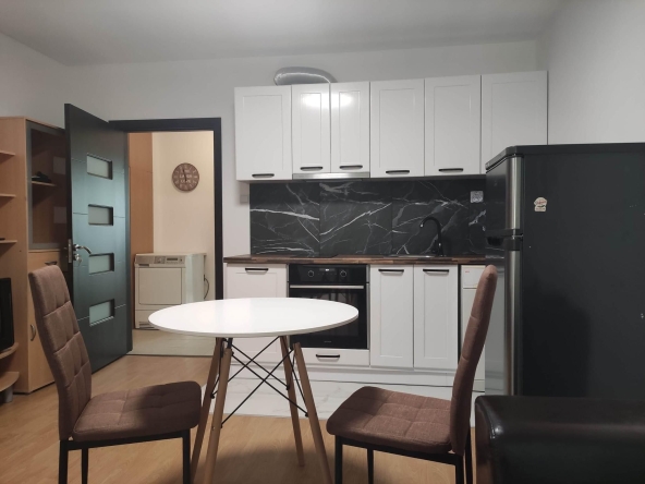 Дава се под наем Двустаен апартамент в Пловдив, Център - 72 кв.м за 400 € - Снимка #1