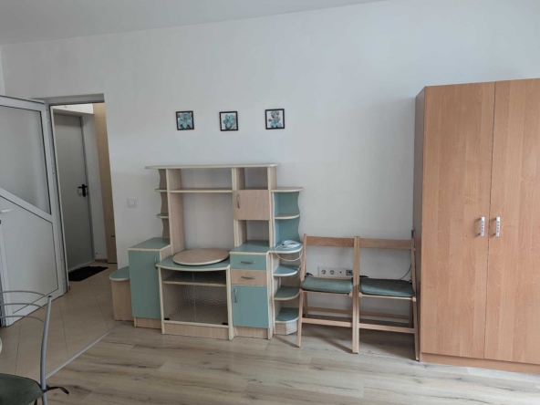 Дава се под наем Едностаен апартамент в Варна, Лятно кино Тракия - 54 кв.м за 331.5 € - Снимка #1