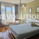 Дава се под наем Тристаен апартамент в Варна, Център - 81 кв.м за 650 € - Снимка #1