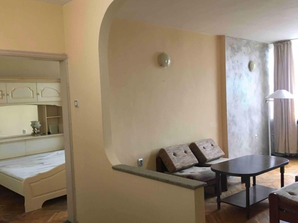 Дава се под наем Двустаен апартамент в София, Зона Б-18 - 74 кв.м за 600 € - Снимка #1