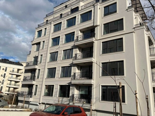 Дава се под наем Гараж / Паркомясто в София, Овча купел - 10 кв.м за 86.7 € - Снимка #1