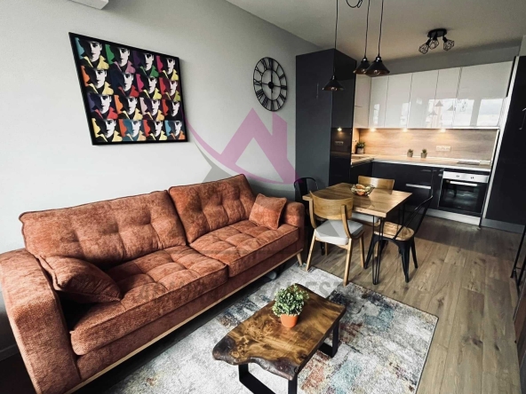 Дава се под наем Тристаен апартамент в Варна, Възраждане 1 - 60 кв.м за 550 € - Снимка #1