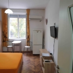 Дава се под наем Едностаен апартамент в Бургас, Център - 26 кв.м за 200 € - Снимка #1