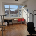 Дава се под наем Офис в Бургас, Център - 20 кв.м за 115 € - Снимка #1