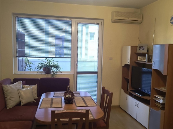 Дава се под наем Двустаен апартамент в Варна, Лятно кино Тракия - 57 кв.м за 375 € - Снимка #1