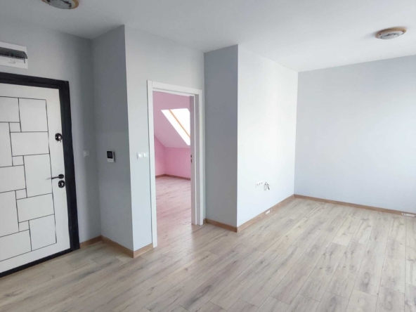 Двустаен апартамент в Шумен, Пазара - 58 кв.м за 1275 €/кв.м - Снимка #1