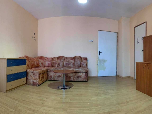 Дава се под наем Двустаен апартамент в Бургас, Възраждане - 55 кв.м за 153 € - Снимка #1