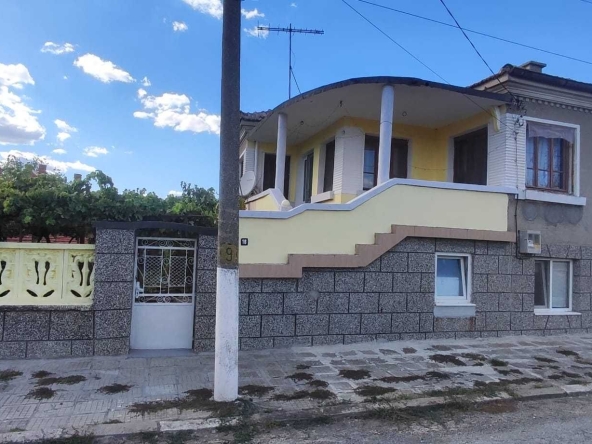 Къща в с. Маломир, Област Ямбол - 93 кв.м за 646 €/кв.м - Снимка #1