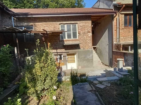 Къща в Хасково, Тракийски - 65 кв.м за 746 €/кв.м - Снимка #1