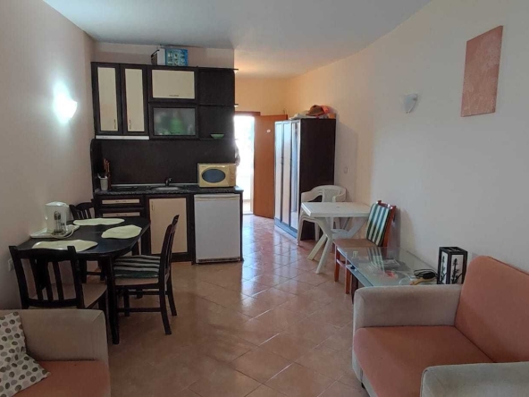 Едностаен апартамент в к.к. Слънчев бряг - 40 кв.м за 850 €/кв.м - Снимка #1