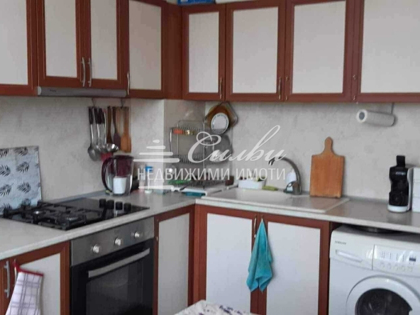 Четиристаен апартамент в Търговище, Център - 104 кв.м за 1055 €/кв.м - Снимка #1