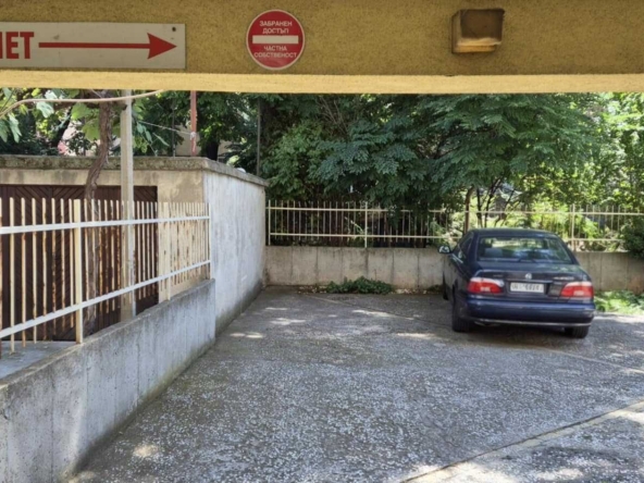 Дава се под наем Гараж / Паркомясто в Пловдив, Каменица 1 - 22 кв.м за 35 € - Снимка #1