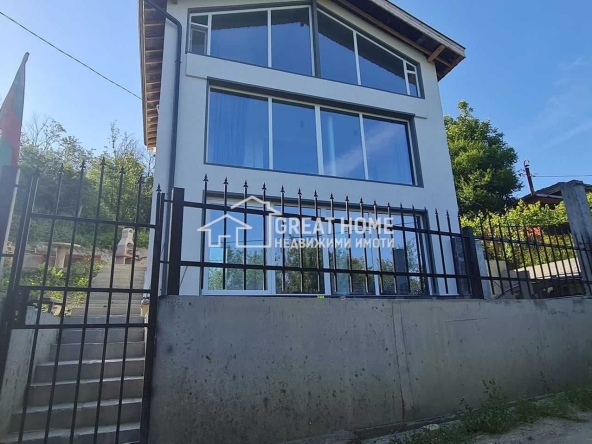 Къща в Търговище, Боровец - 200 кв.м за 1300 €/кв.м - Снимка #1