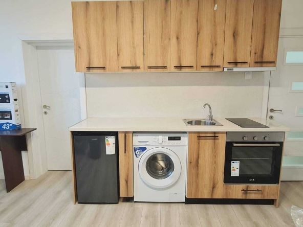 Дава се под наем Двустаен апартамент в Търговище, Запад 1 - 45 кв.м за 255 € - Снимка #1