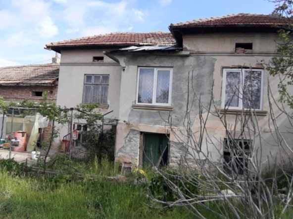 Къща в с. Макариополско, Област Търговище - 120 кв.м за 285 €/кв.м - Снимка #1