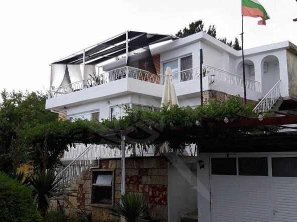 Къща в Варна, м-т Акчелар - 309 кв.м за 1004 €/кв.м - Снимка #1