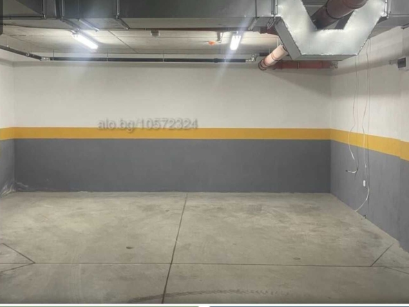 Дава се под наем Гараж / Паркомясто в Бургас, Възраждане - 30 кв.м за 199.41 € - Снимка #1