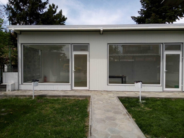 Дава се под наем Магазин в София, Бенковски - 25 кв.м за 408 € - Снимка #1