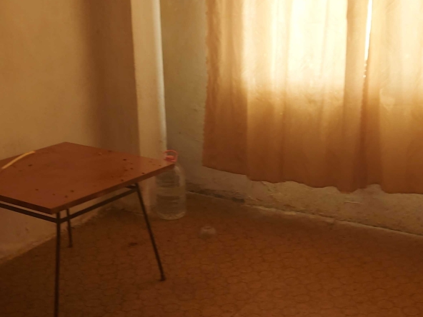 Двустаен апартамент в Ямбол, Военна база - 70 кв.м за 241 €/кв.м - Снимка #1