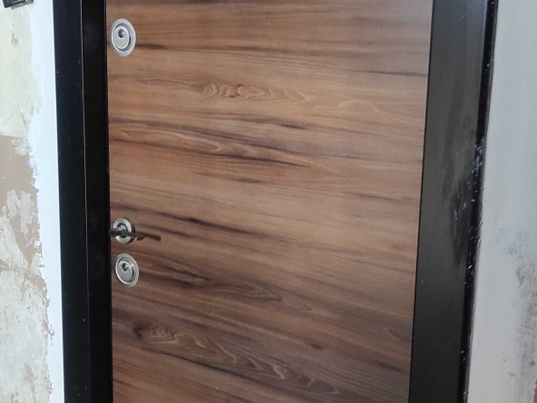 Тристаен апартамент в Велико Търново, Света гора - 73 кв.м за 0 €/кв.м - Снимка #1