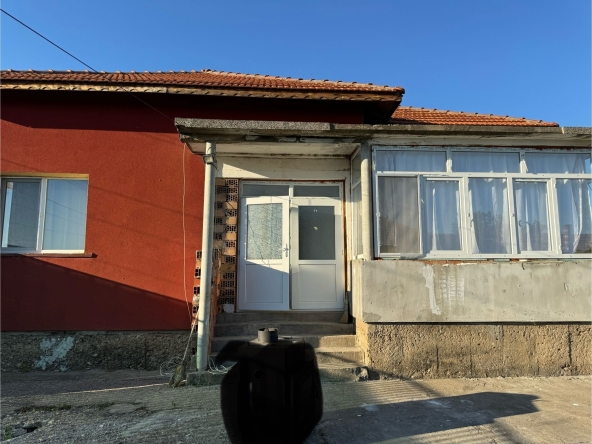 Къща в с. Биволаре, Област Плевен - 78 кв.м за 385 €/кв.м - Снимка #1