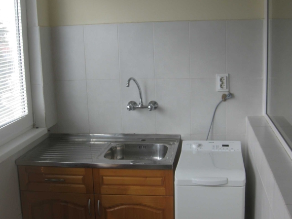 Дава се под наем Едностаен апартамент в София, Павлово - 24 кв.м за 249.9 € - Снимка #1