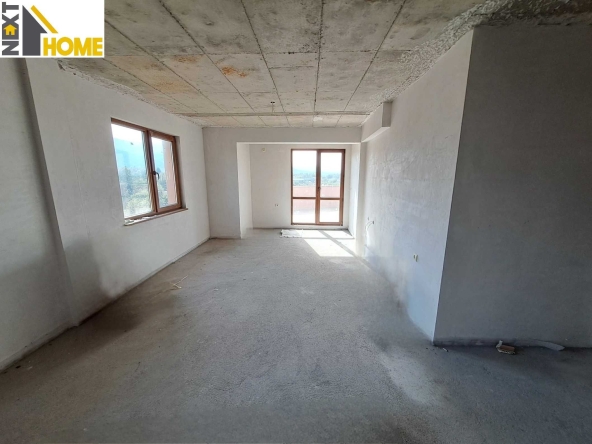 Тристаен апартамент в Асеновград - 146 кв.м за 433 €/кв.м - Снимка #1