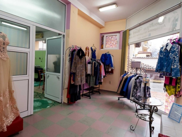 Магазин в Велинград - 170 кв.м за 510 €/кв.м - Снимка #1
