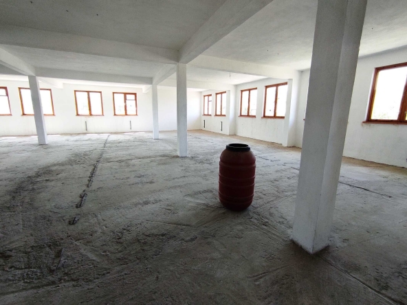 Склад в Ракитово - 2000 кв.м за 88 €/кв.м - Снимка #1