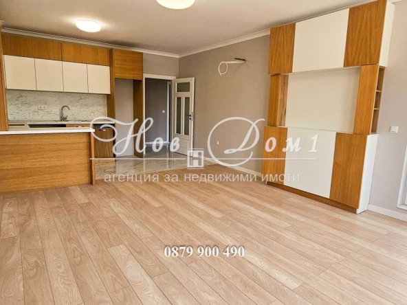 Тристаен апартамент в к.к. Св.Св. Константин и Елена - 110 кв.м за 1948 €/кв.м - Снимка #1