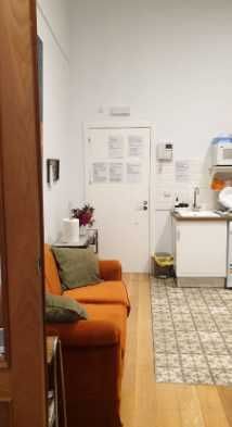 Дава се под наем  в Пловдив, Център - 20 кв.м за 76.5 € - Снимка #1