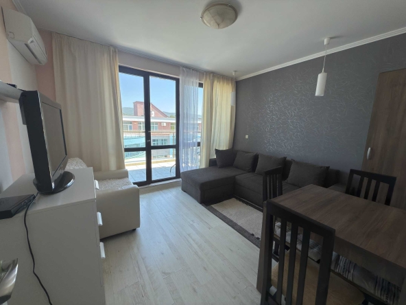 Двустаен апартамент в к.к. Слънчев бряг - 78 кв.м за 1000 €/кв.м - Снимка #1