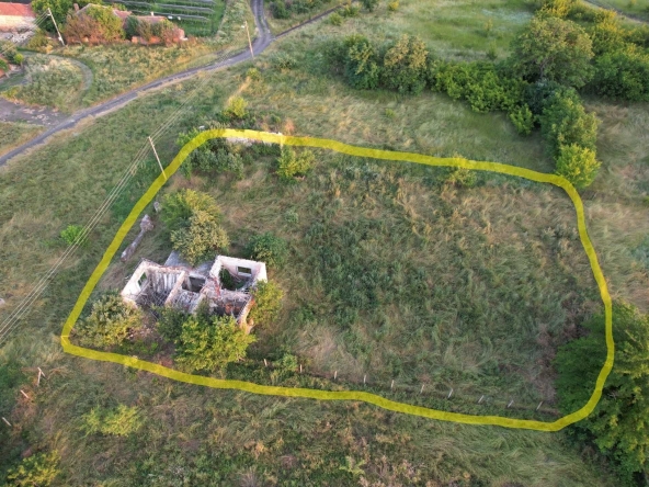 Парцел в Чирпан - 1480 кв.м за 5 €/кв.м - Снимка #1