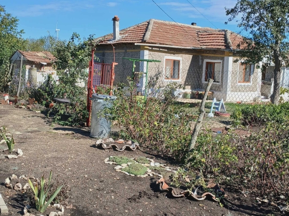 Къща в с. Храброво, Област Добрич - 117 кв.м за 349 €/кв.м - Снимка #1