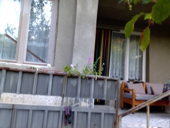 Къща в София, Красно село - 100 кв.м за 1550 €/кв.м - Снимка #1