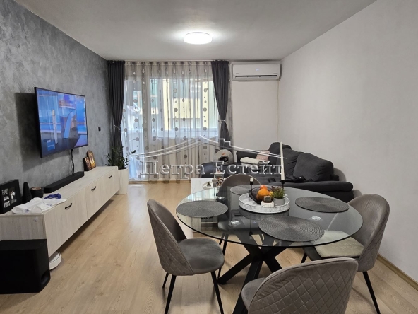 Тристаен апартамент в Варна, Лятно кино Тракия - 91 кв.м за 2473 €/кв.м - Снимка #1