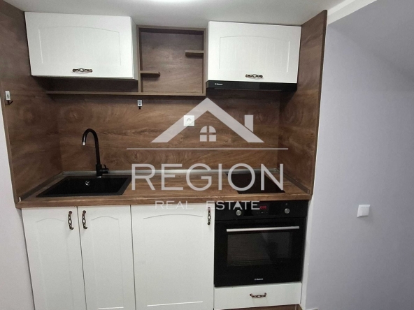 Дава се под наем Двустаен апартамент в Варна, Център - 38 кв.м за 357 € - Снимка #1